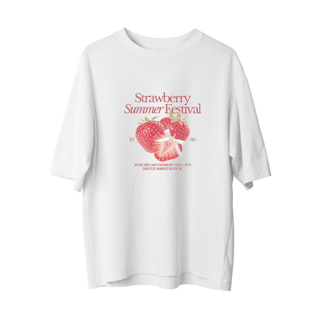 Strawberry Festival - Oversize T-Shirt