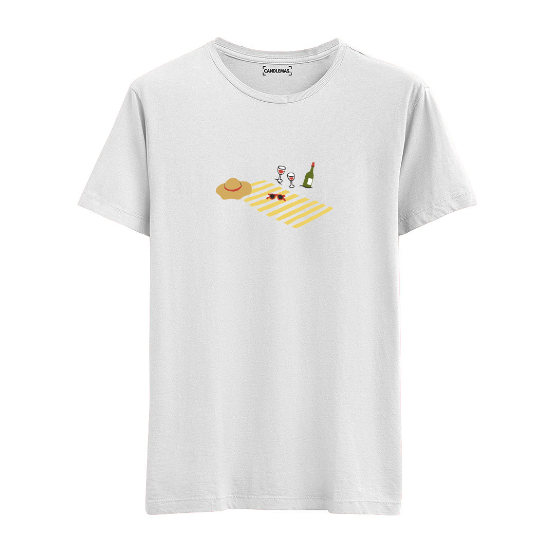 Beach Towel and Wine - Regular Tshirt