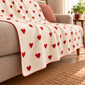 Little Red Hearts Polar TV Battaniyesi